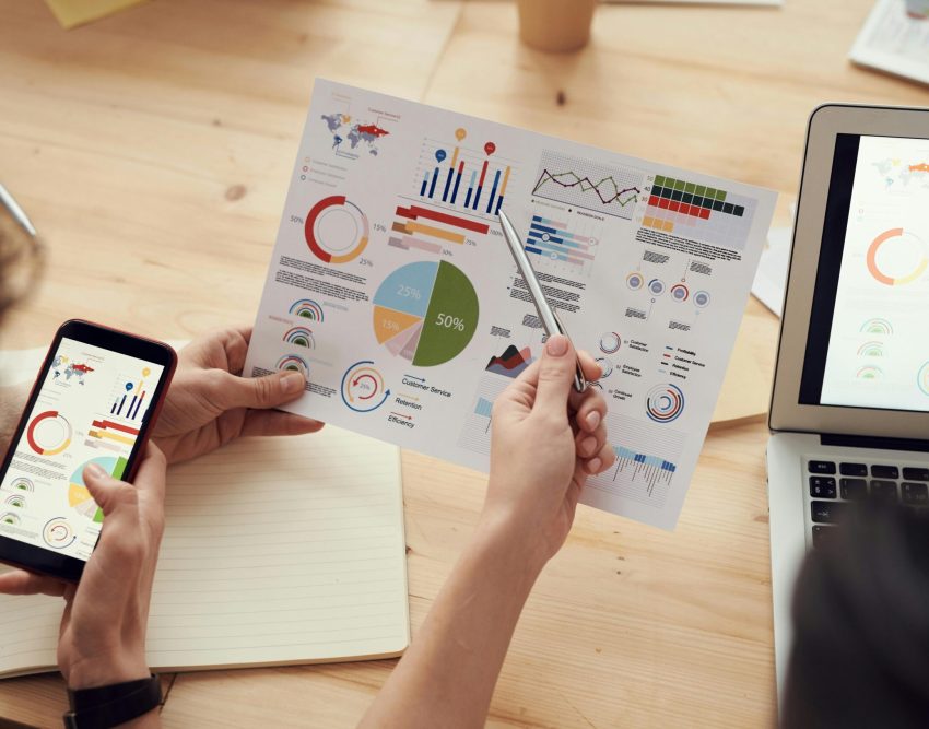 pexels-fauxels-3183153